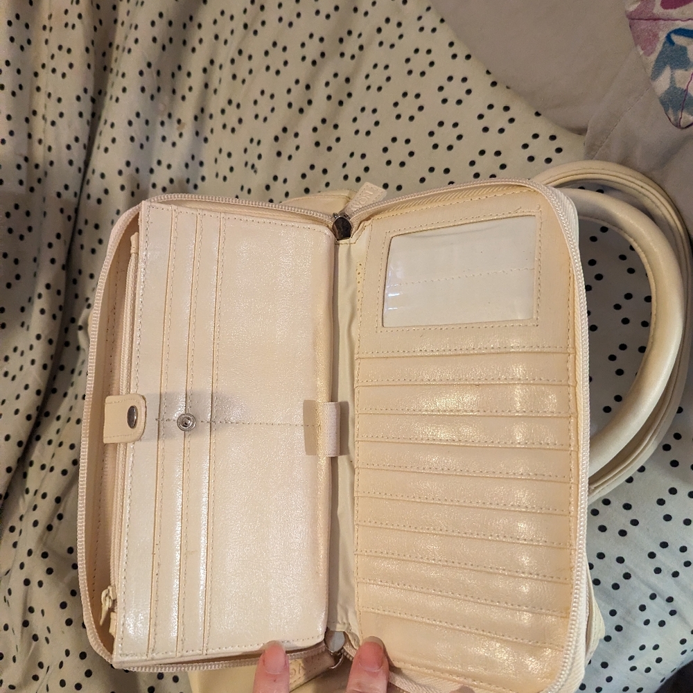 Purse - Picture 5 of 7